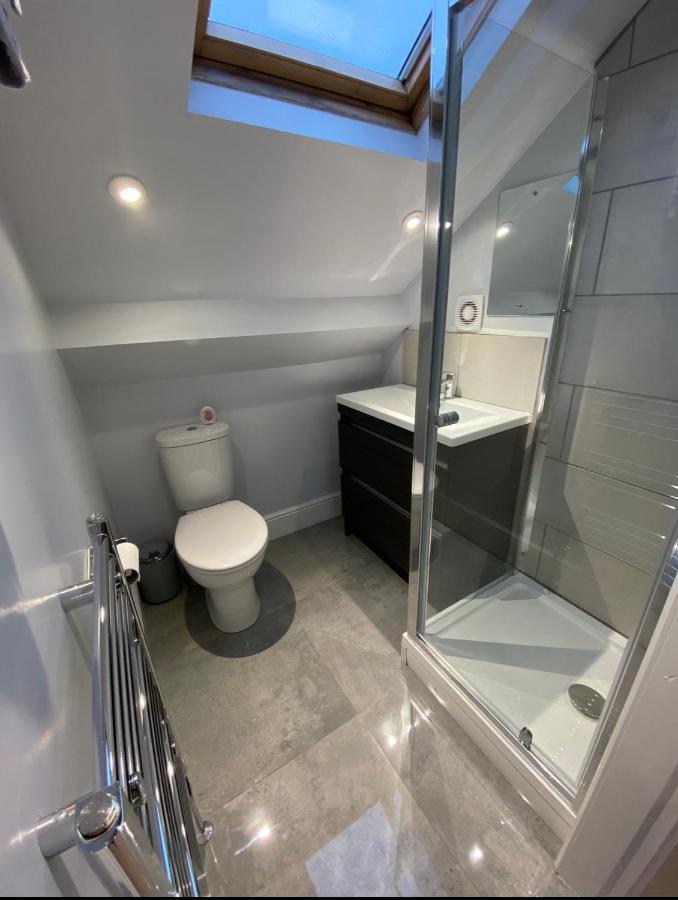 Private & Modern En-Suite Rooms Town Centre Self Check-In Barnsley Kültér fotó