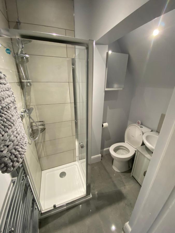 Private & Modern En-Suite Rooms Town Centre Self Check-In Barnsley Kültér fotó