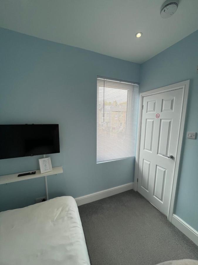 Private & Modern En-Suite Rooms Town Centre Self Check-In Barnsley Kültér fotó