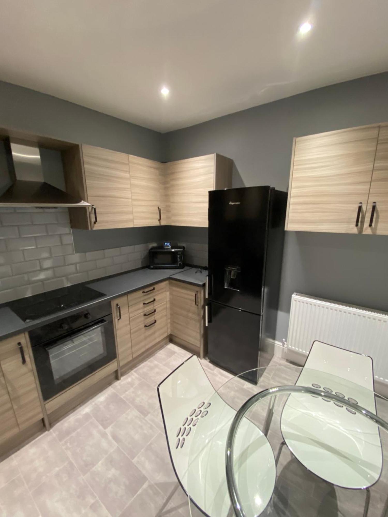 Private & Modern En-Suite Rooms Town Centre Self Check-In Barnsley Kültér fotó
