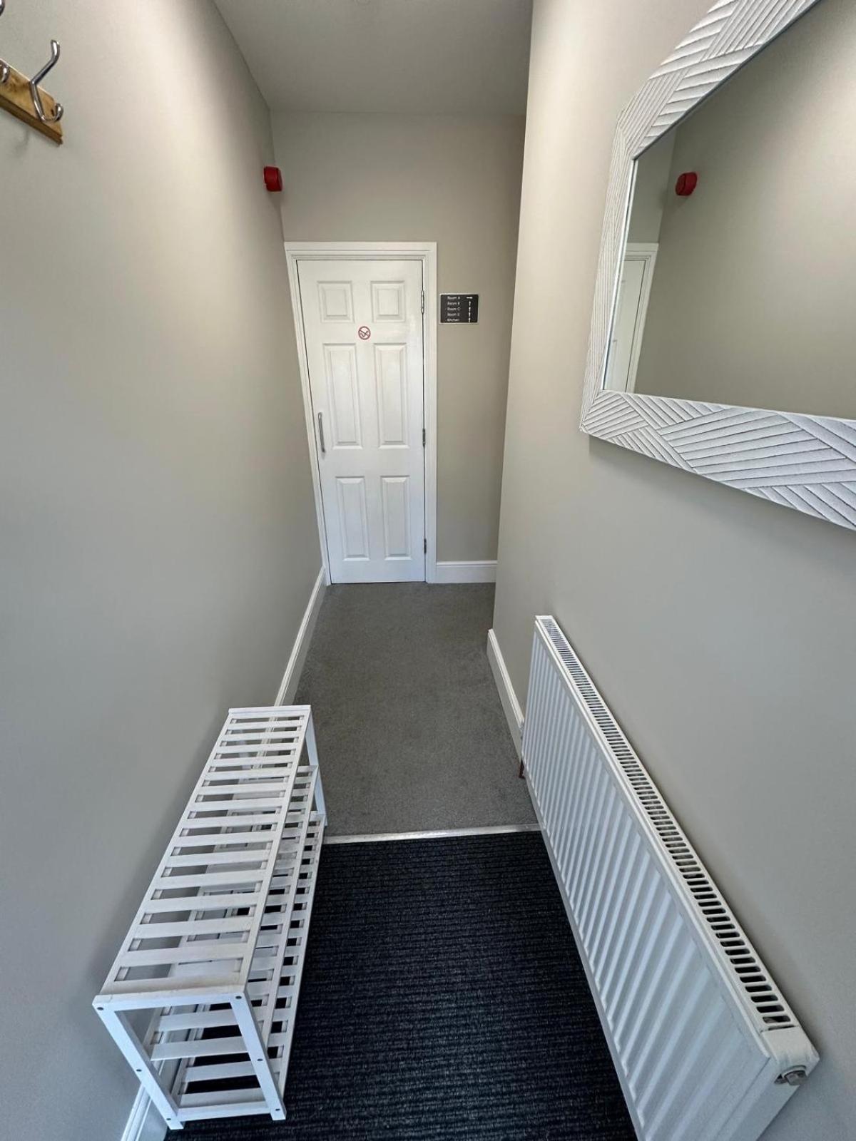 Private & Modern En-Suite Rooms Town Centre Self Check-In Barnsley Kültér fotó